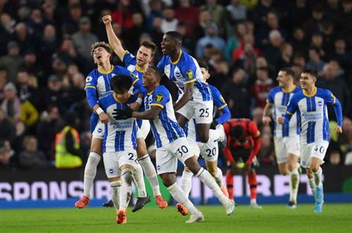 Brighton đấu với Crystal Palace