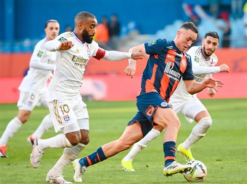Montpellier đấu với Lyon