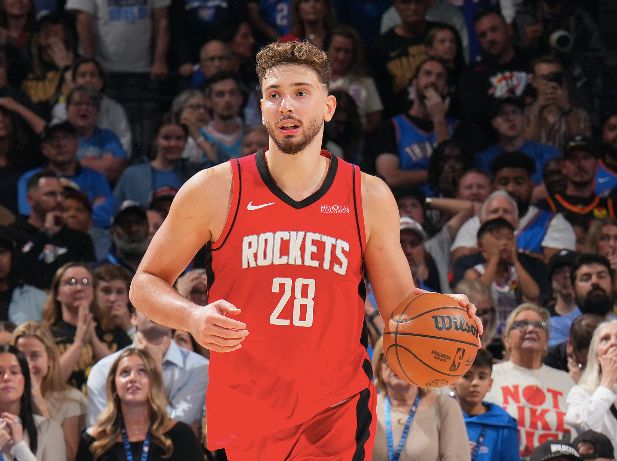 Bỏ lỡ cú triple-double đầu tiên của mùa giải! Shin Kyung ghi 25 điểm, 10 rebound và 9 kiến tạo