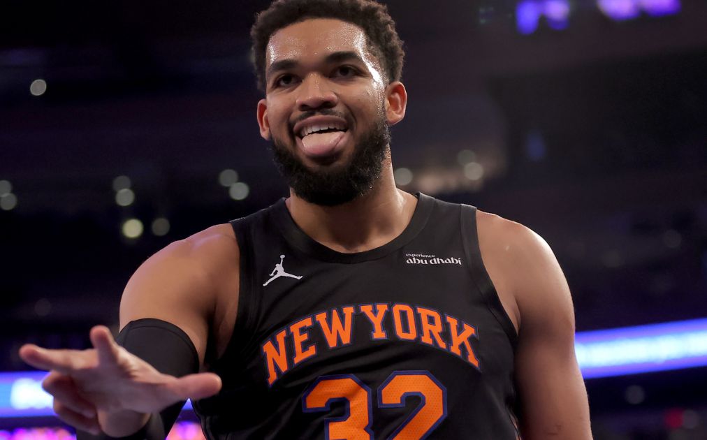 Towns ghi được 39 điểm và 11 rebound. Anh ghi được 31 điểm trong hiệp một và chỉ ghi được 8 điểm trong hiệp hai.
