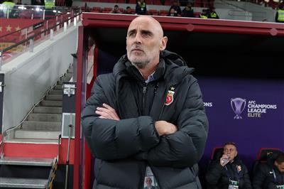 Muscat: Tự hào về sự siêng năng của các cầu thủ, Zhang Linpeng được thay thế bởi Jiang Guantai do chấn thương