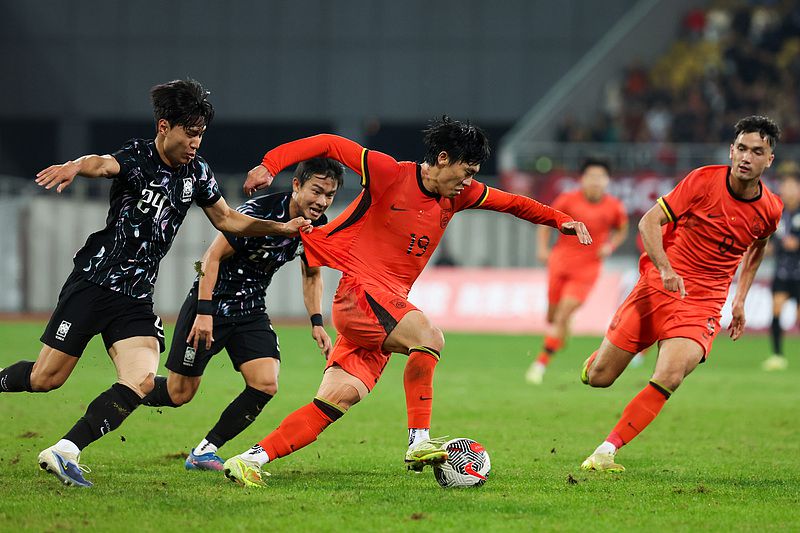 Truyền thông Việt Nam: U22 Hàn Quốc bị fan trong nước chế nhạo sau trận thua, cho rằng thà thua Việt Nam lần nữa