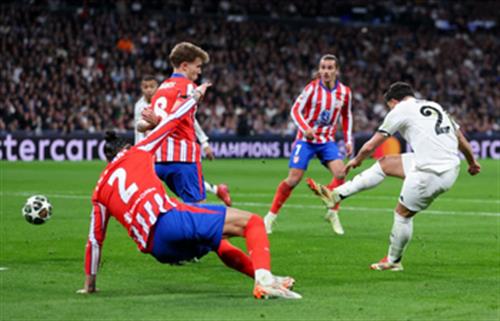 Real Madrid đấu với Atletico Madrid