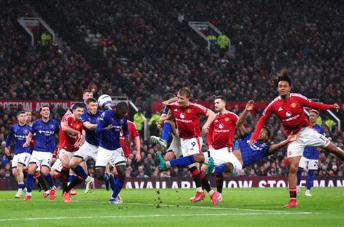 Manchester United đấu với Thị trấn Ipswich