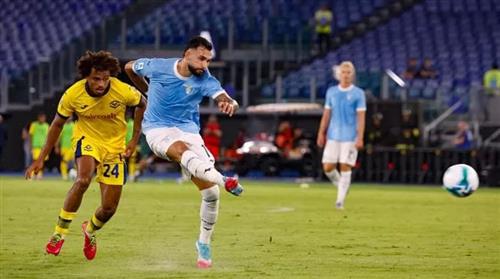 Lazio đấu với Hellas Verona