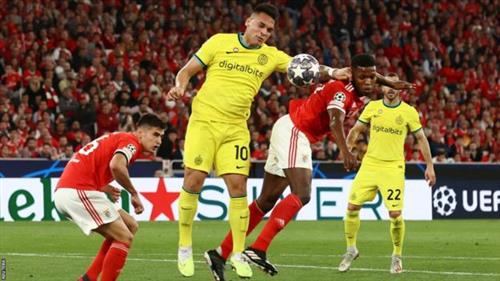 Inter Milan đấu với Benfica