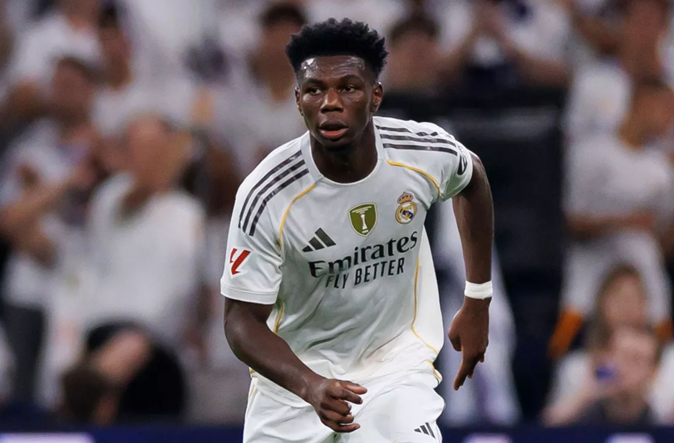 Quan chức Real Madrid: Chuameni đã bị căng cơ bán gân ở chân trái; báo cáo nói rằng anh ấy có thể vắng mặt trong ba tuần