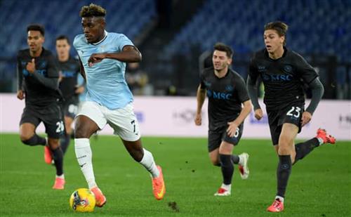 Lazio đấu với Napoli