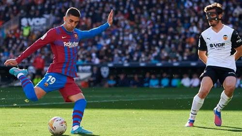 Barcelona đấu với Valencia