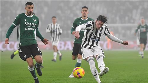 verona đấu với juventus