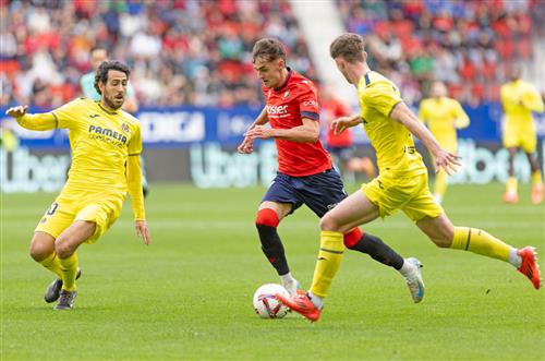 Mạnh mẽ vs Villarreal