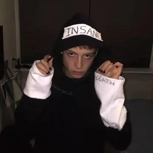 6686体育铁牌作者Uriah