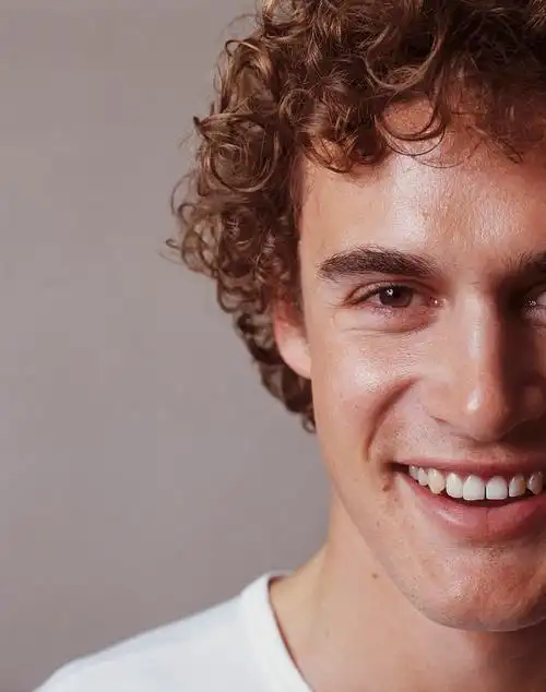 6686体育铁牌作者Deborah