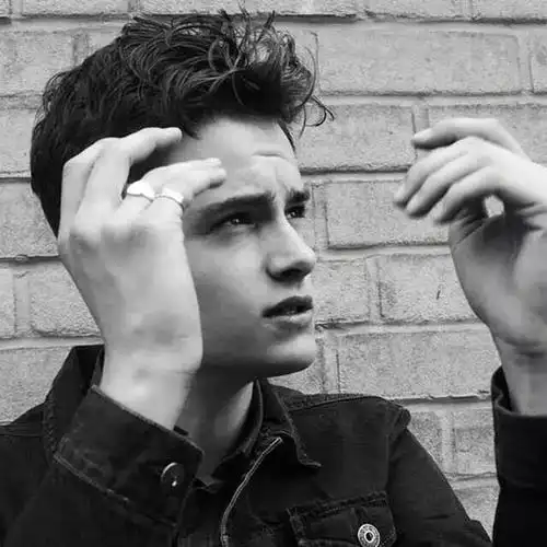 6686体育初级作者Freddie