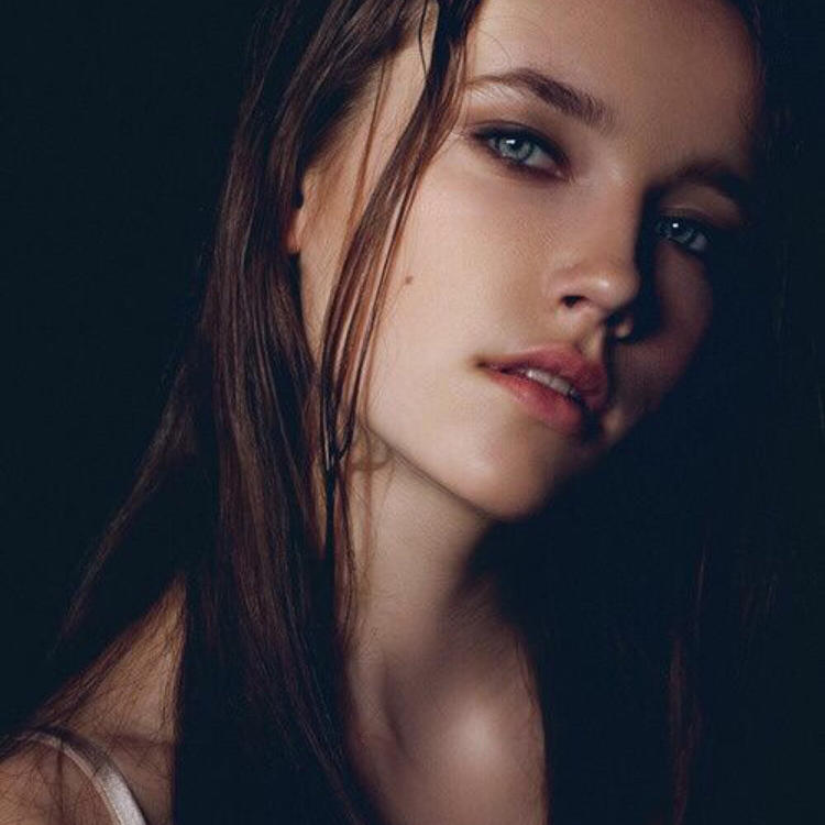 6686体育银牌作者Zeke