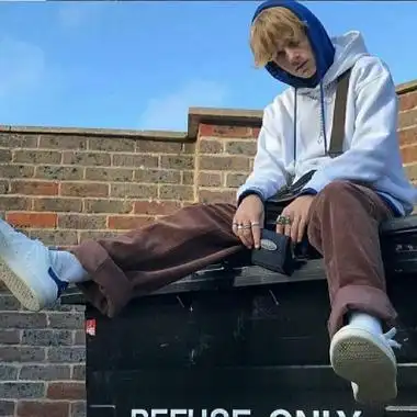 6686体育铁牌作者Tyler