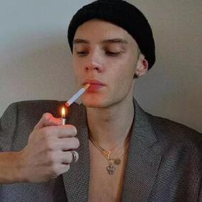 6686体育金牌作者Bob