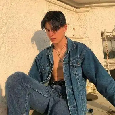 6686体育初级作者Carmen