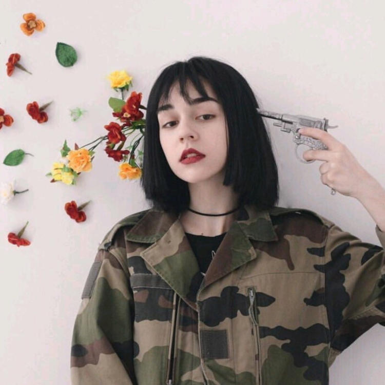 6686体育铜牌作者Alexander