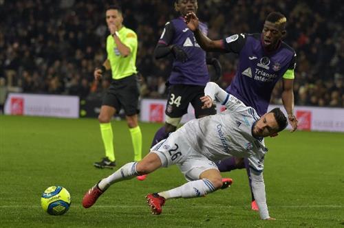 Strasbourg đấu với Toulouse