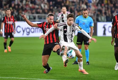Juventus đấu với AC Milan