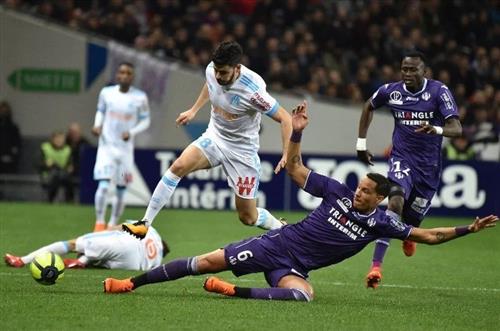Marseille đấu với Toulouse
